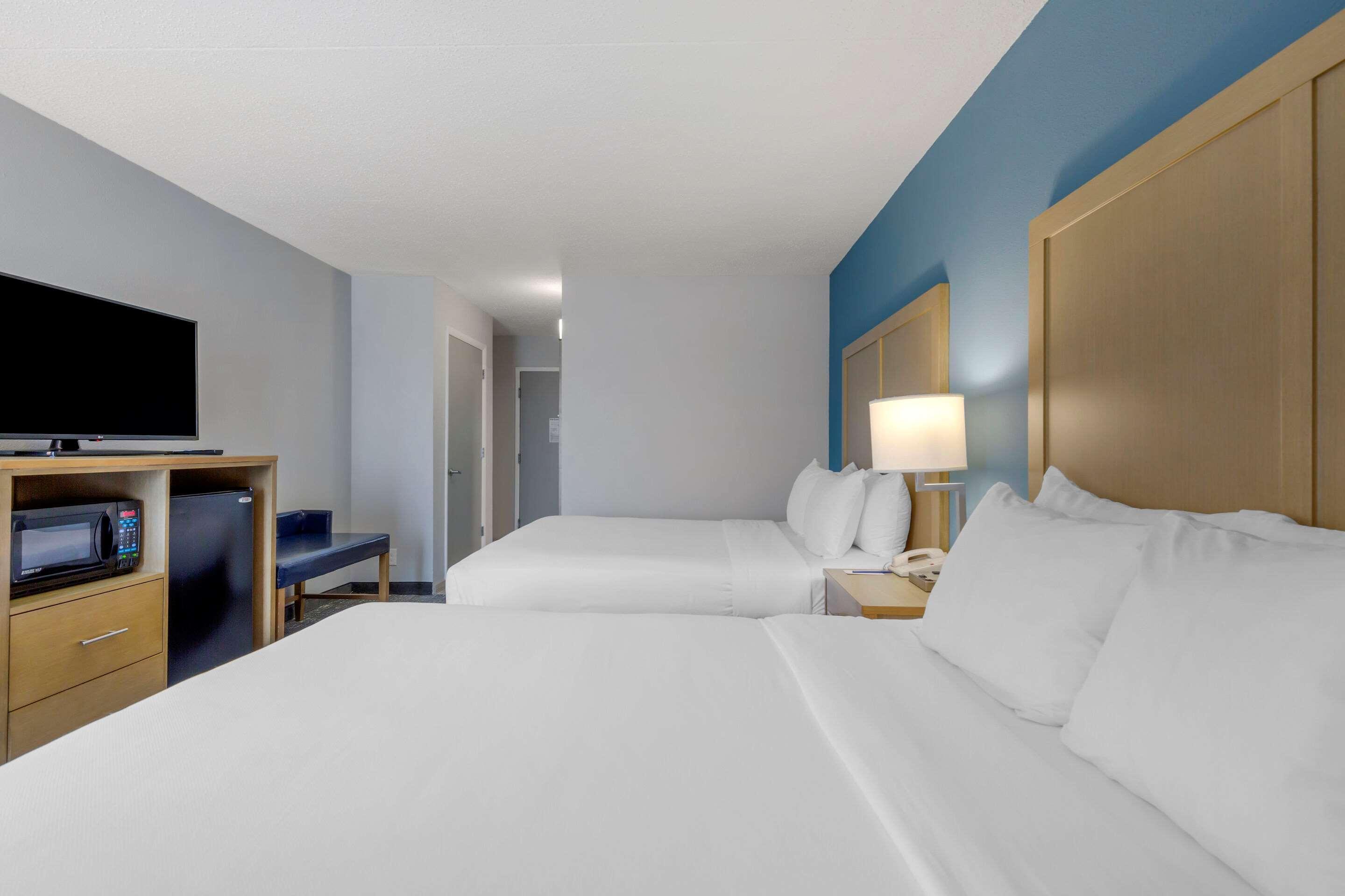 Comfort Inn & Suites Alexandria West Exteriér fotografie
