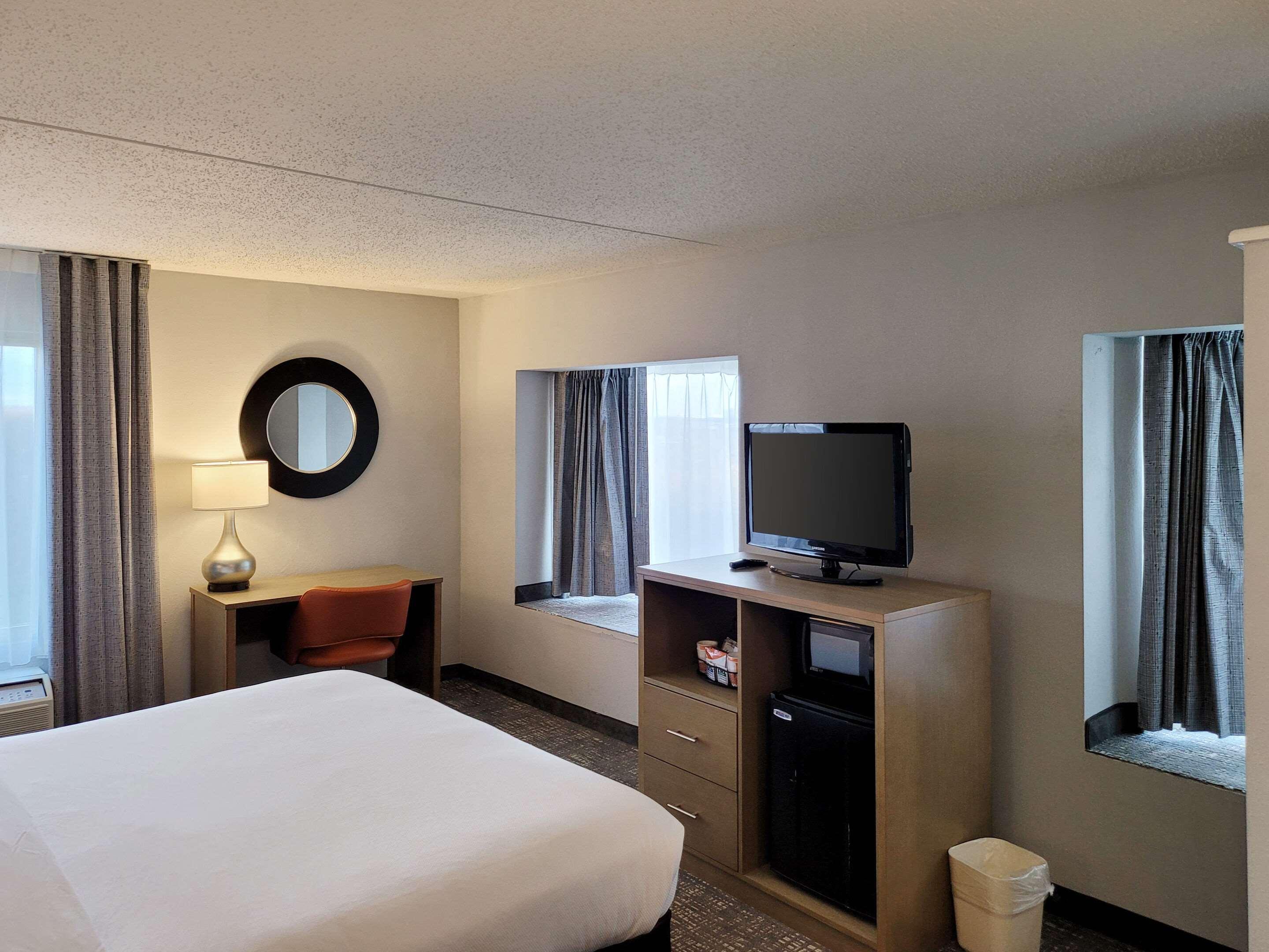 Comfort Inn & Suites Alexandria West Exteriér fotografie