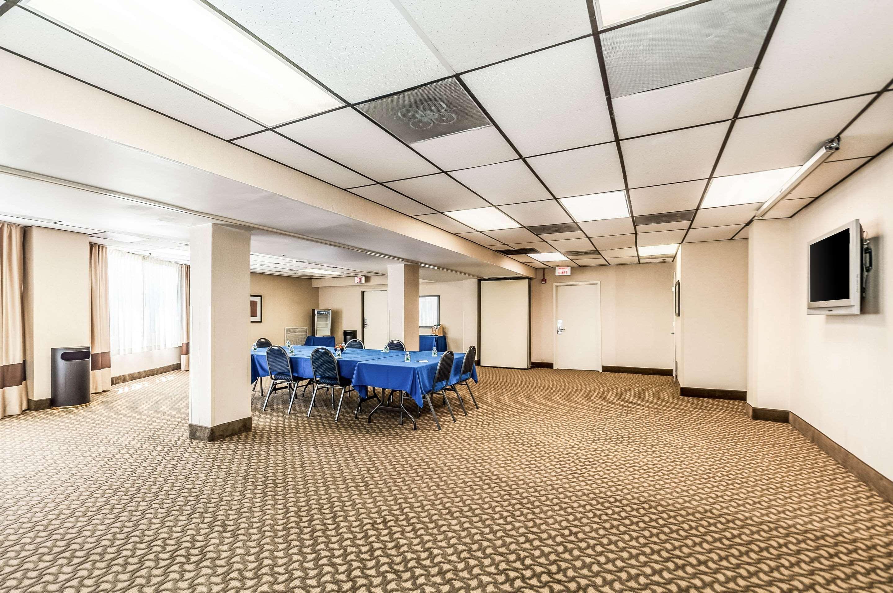 Comfort Inn & Suites Alexandria West Exteriér fotografie